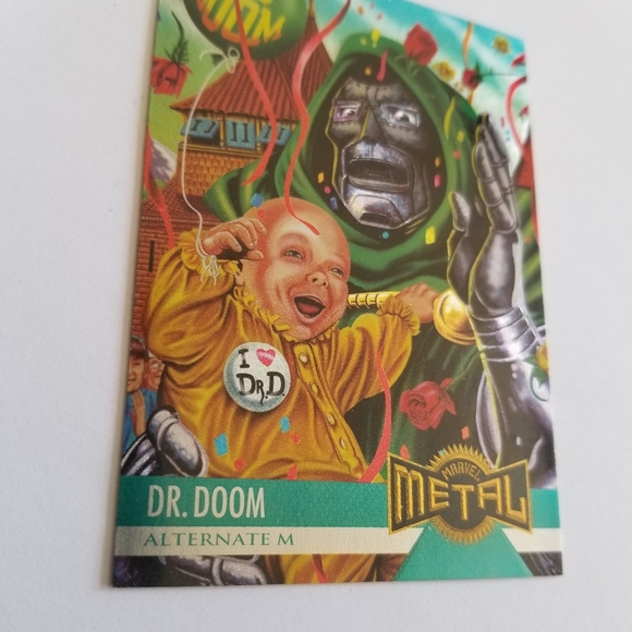 Vintage Marvel Metal trading card from 1995 Dr Doom Alternate M card #128 - Picture 2 of 12